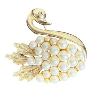 Coro Vintage Gold and Pearl Swan Brooch